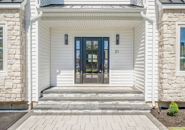 Photo 3 of Sale Pending at 31 Libby Ave, Oyster Bay, NY 11801 | MLS# 983315 | Listing updated on 2026-10-08