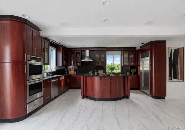 Photo 4 of Single family home for sale at 8535 Midland Pkwy, Jamaica, NY 11432 | MLS# 983339 | Listing updated on 2026-09-13