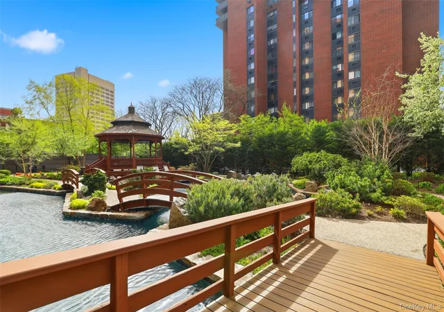 Homes for sale in White Plains, NY | 4 Martine Ave #107, White Plains, NY 10606 | MLS# 983344