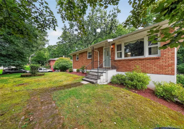 Photo 3 of Sale Pending at 9 Archery Rd, Newburgh (town), NY 12550 | MLS# 983402 | Listing updated on 2026-09-12