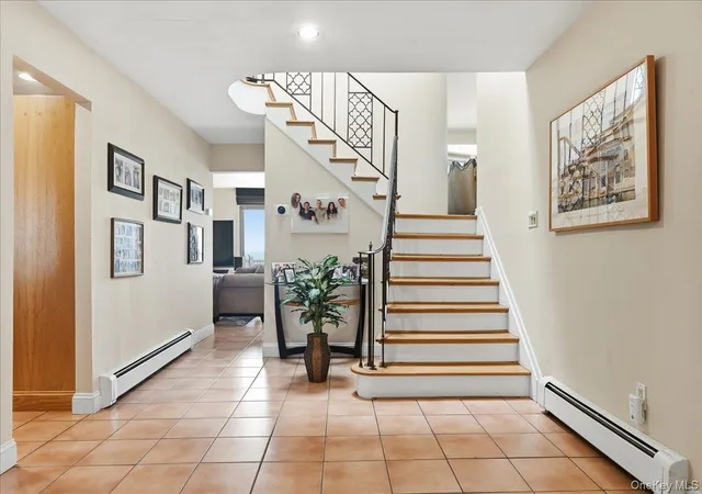 3rd image of 648 Nassau Ave, Hempstead, NY 11520 | MLS# 983447