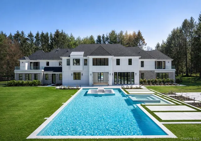 Photo 2 of Mansion for sale at 30 Evans Dr, Glen Head, NY 11545 | MLS# 983498 | Listing updated on 2026-08-22