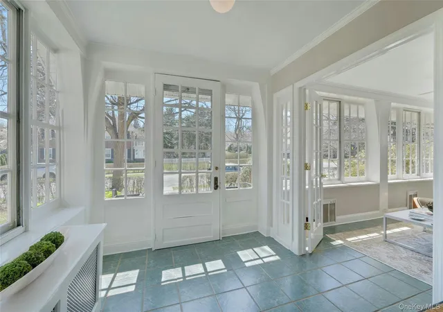 3rd image of 5 Witherbee Ave, Pelham, NY 10803 | MLS# 983508