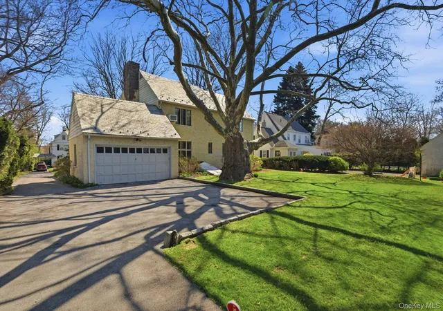 Photo 23 of Single family home for sale at 5 Seymour Pl, White Plains, NY 10605 | MLS# 983542 | Listing updated on 2026-07-18