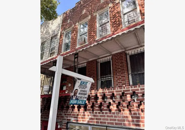 Homes for sale in New York, NY | 487 E 93rd St, New York, NY 11212 | MLS# 983544