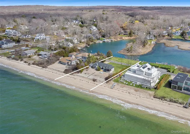 Photo 3 of Single family home for sale at 21 E Shore Dr, Southampton, NY 11968 | MLS# 983585 | Listing updated on 2026-04-15