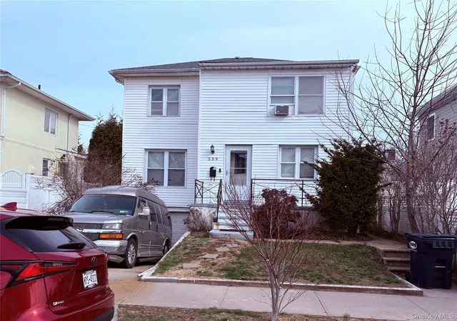 Photo 1 of Sale Pending at 539 E State St, Long Beach, NY 11561 | MLS# 983609 | Listing updated on 2026-09-16