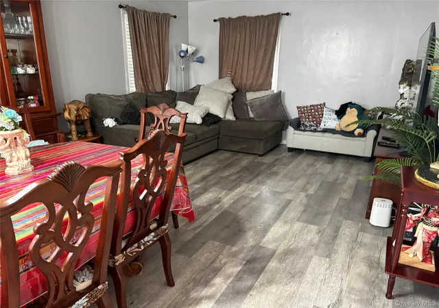 Photo 3 of Sale Pending at 539 E State St, Long Beach, NY 11561 | MLS# 983609 | Listing updated on 2026-09-16