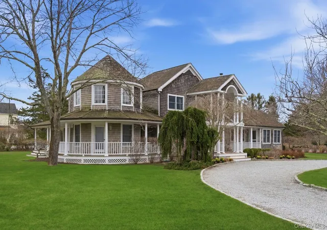 Photo 2 of Sale Pending at 2 Quogo Neck Ln, Quogue, NY 11959 | MLS# 983723 | Listing updated on 2026-06-26