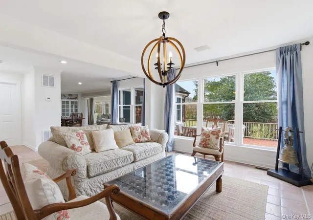 Photo 4 of Sale Pending at 2 Quogo Neck Ln, Quogue, NY 11959 | MLS# 983723 | Listing updated on 2026-06-26