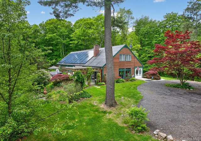 Photo 1 of Single family home for sale at 101 Tuytenbridge Rd, Lake Katrine, NY 12449 | MLS# 983735 | Listing updated on 2026-09-24