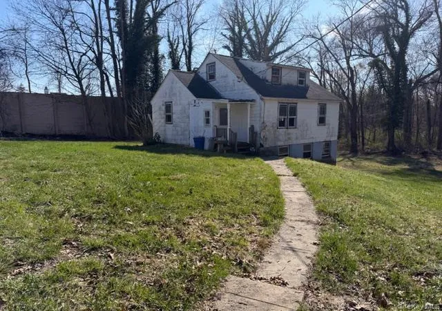 Photo 1 of Sale Pending at 1075 Spillway Rd, Yorktown, NY 10588 | MLS# 983759 | Listing updated on 2026-09-19