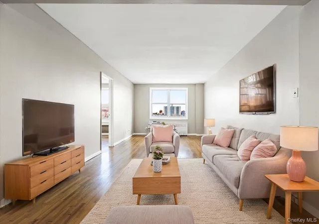 4th image of The Tideway, New York, NY 11238