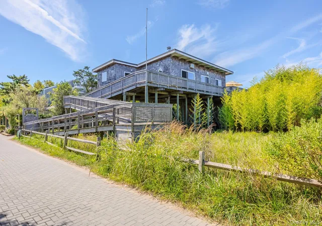 1st image of 15 Dune Wy, Islip, NY 11770 | MLS# 983765