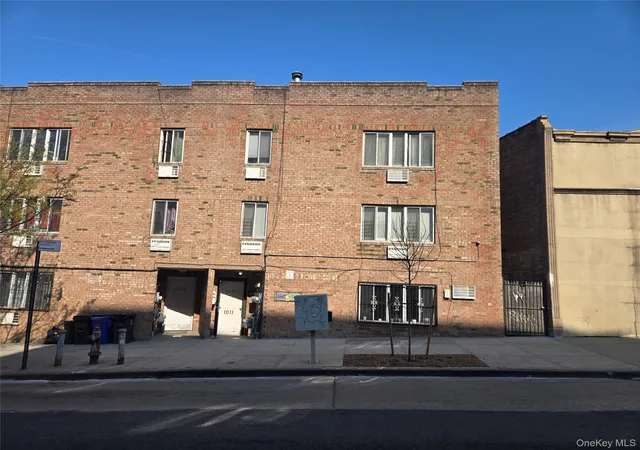 2nd image of 1011 Boston Rd, New York, NY 10456 | MLS# 983785