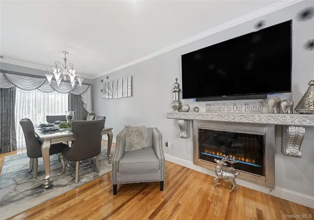 3rd image of 13 Noon Pl, Hempstead, NY 11520 | MLS# 983788