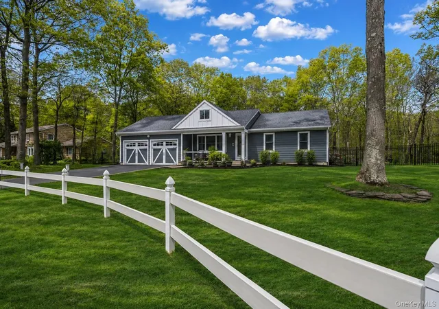 Photo 2 of Sale Pending at 14 Belvoir Ct, Brookhaven, NY 11788 | MLS# 983847 | Listing updated on 2026-08-06