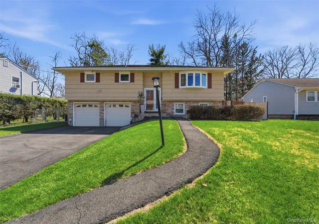 2nd image of 4 Faist Dr, Spring Valley, NY 10977 | MLS# 983864