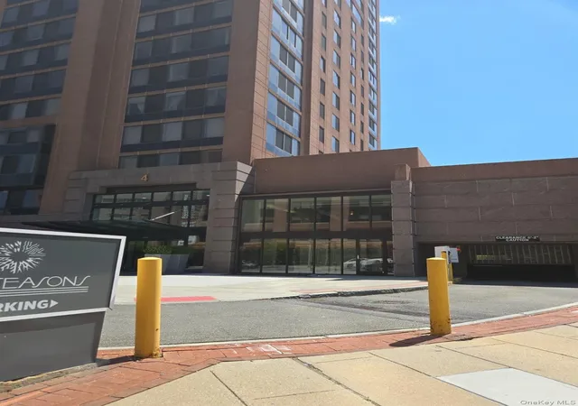 Photo 3 of Condo for sale at 4 Martine Ave #1501, White Plains, NY 10606 | MLS# 983877 | Listing updated on 2026-10-14
