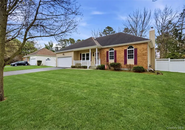 2nd image of 33 Timber Ridge Dr, Coram, NY 11727 | MLS# 983884