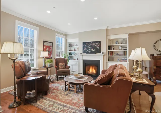 Homes for sale in Warwick (town), NY | 5 Cowdrey St, Warwick (town), NY 10990 | MLS# 983901