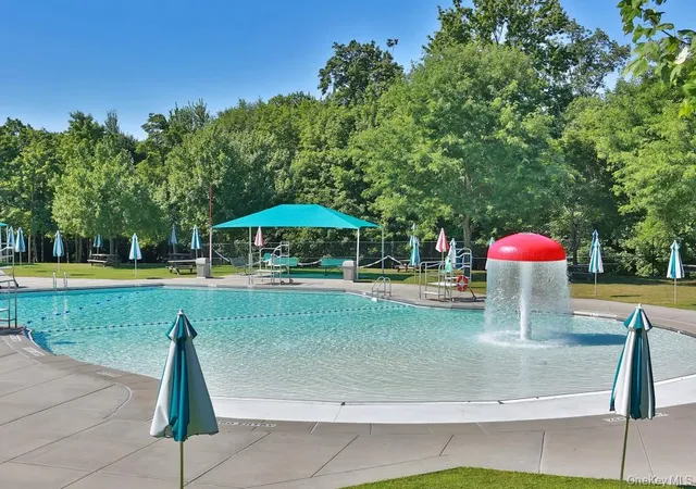 Listing Photo 2 - Condo for sale in building located at 310 Manville Rd, Mount Pleasant, NY 10562 - Unit #S4