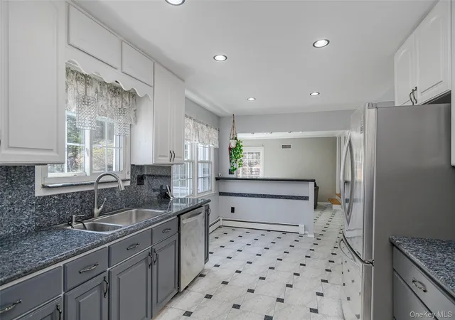 Homes for sale in Yorktown, NY | 3795 Wildwood St, Yorktown, NY 10598 | MLS# 983918