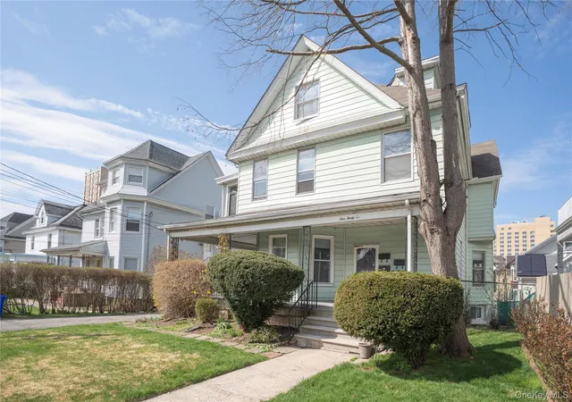 Homes for sale in Mount Vernon, NY | 132 Park Ave, Mount Vernon, NY 10550 | MLS# 983925