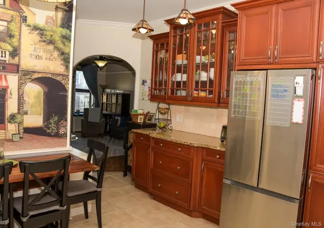 Listing Photo 3 - Condo for sale in The Bristol located at 78-14 Austin St, New York, NY 11375 - Unit #5-E