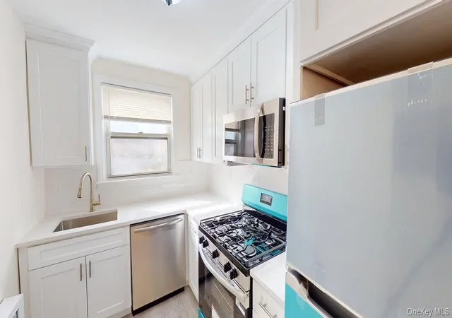 Photo 2 of Sale Pending at 101 N Broadway #2B2, White Plains, NY 10603 | MLS# 984006 | Listing updated on 2026-09-19