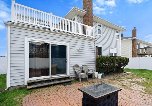 3rd image of 1340 Beech St, Hempstead, NY 11509 | MLS# 984029