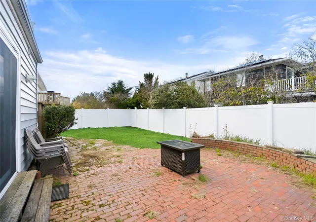 4th image of 1340 Beech St, Hempstead, NY 11509 | MLS# 984029