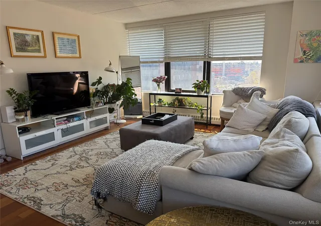 Homes for sale in White Plains, NY | 4 Martine Ave #1416, White Plains, NY 10606 | MLS# 984049
