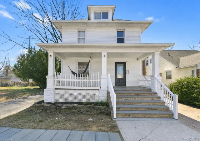 Photo 2 of Sale Pending at 116 Oak Ave, Hempstead, NY 11550 | MLS# 984091 | Listing updated on 2026-06-22