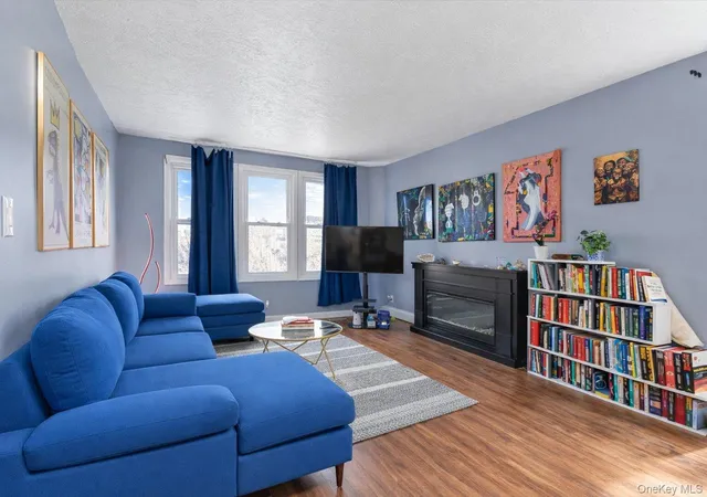 Photo 3 of Sale Pending at 465 Beach 67th St, Arverne, NY 11692 | MLS# 984118 | Listing updated on 2026-08-13