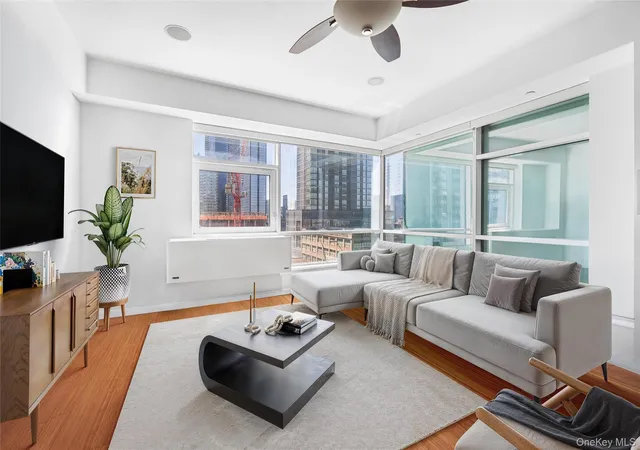 1st image of 2415 Queens Plz N #7A, New York, NY 11101 | MLS# 984155