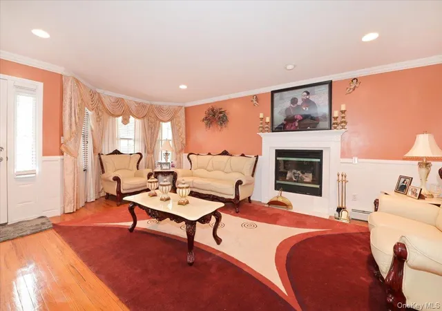 Photo 4 of Sale Pending at 26 Maeder Ave, Hempstead, NY 11566 | MLS# 984171 | Listing updated on 2026-09-26