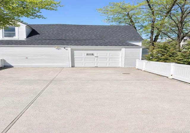 23rd image of 203 Washington Ave, Cedarhurst, NY 11516 | MLS# 984188