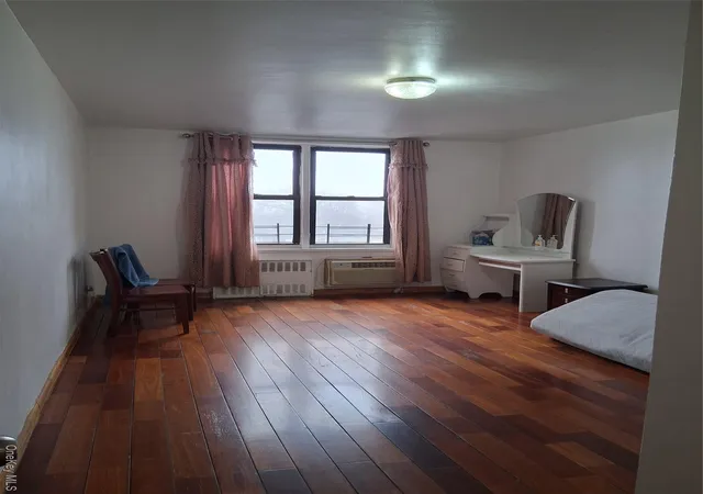 1st image of 137 40 45th Ave #5N, Flushing, NY 11355 | MLS# 984236