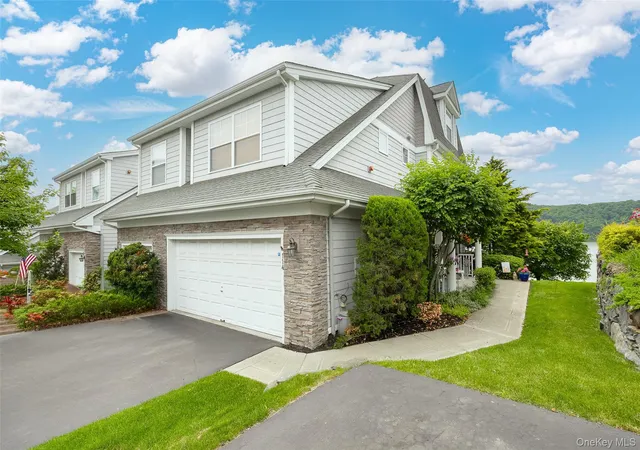 2nd image of 114 Hudson Pointe Dr, Poughkeepsie, NY 12601 | MLS# 984346