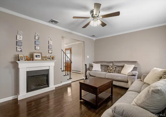 4th image of 299 37 St, Lindenhurst, NY 11757 | MLS# 984390