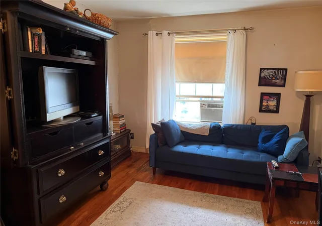 3rd image of 54-17 31St Ave, Woodside, NY 11377