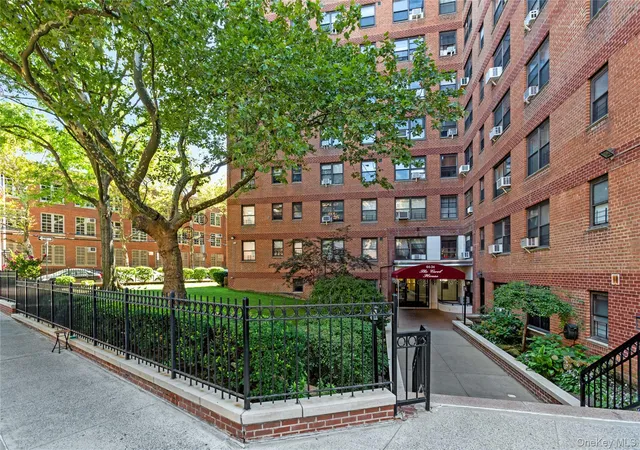 2nd image of 6434 102Nd St, Rego Park, NY 11374