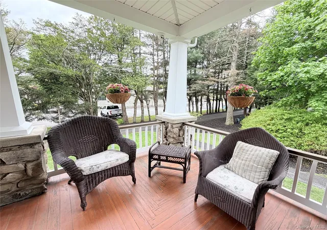 Photo 4 of Single family home for sale at 571 Route 17m, Middletown, NY 10940 | MLS# 984442 | Listing updated on 2026-07-19
