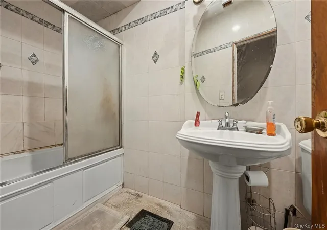 Photo 4 of House for sale at 9310 92nd Street, Woodhaven, NY 11421 | MLS# 984466 | Listing updated on 2026-06-03