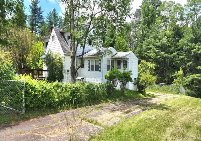 3rd image of 530 Sackett Lake Rd, Monticello, NY 12701 | MLS# 984471