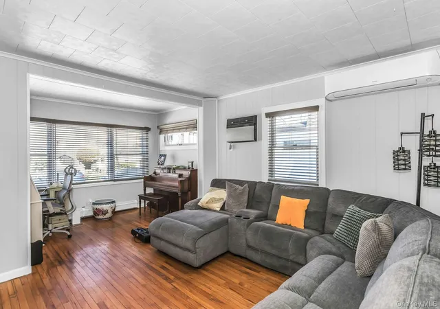 5th image of 414 E Olive St, Long Beach, NY 11561 | MLS# 984489