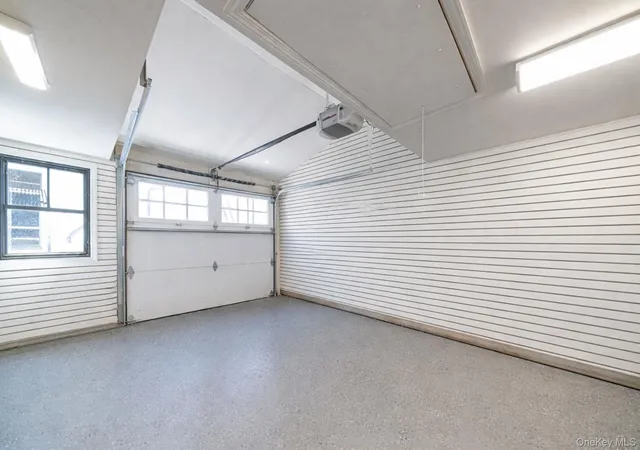 39th image of 347 Broadway, Carle Place, NY 11514 | MLS# 984516