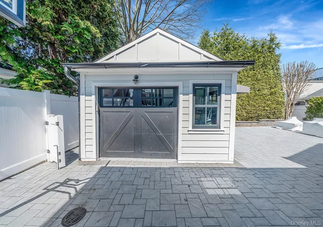 4th image of 347 Broadway, Carle Place, NY 11514 | MLS# 984516