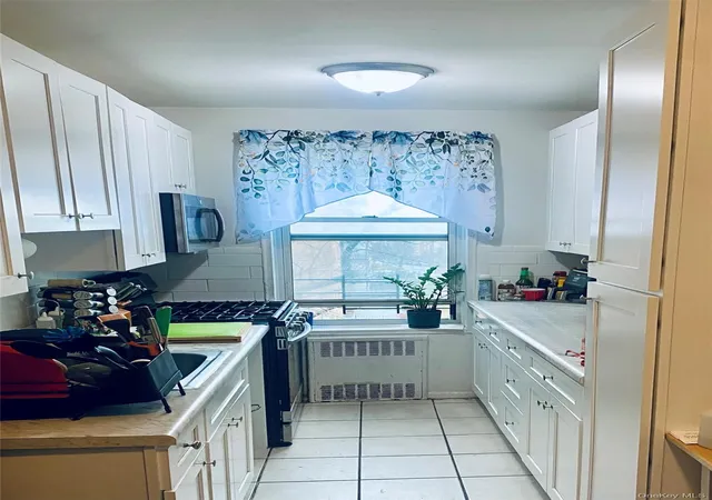 Photo 3 of House for sale at 19 Abeel St #3J, Yonkers, NY 10705 | MLS# 984544 | Listing updated on 2026-08-28